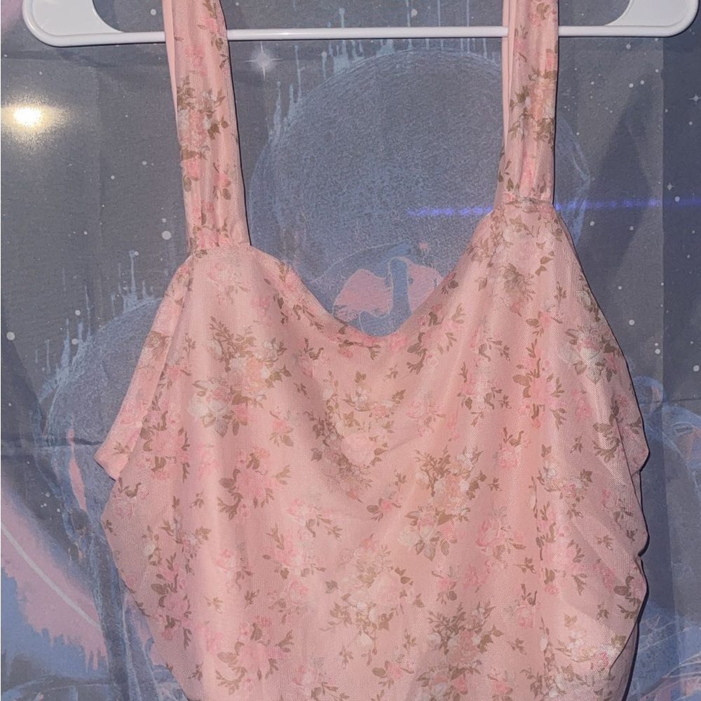SHEIN Pink Floral Curve Top